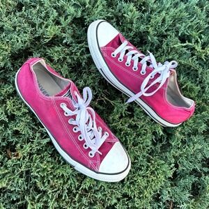 Converse Chuck Taylor All Star‎ Low Top Sneakers Size M9 W11 Maroon Canvas Shoes